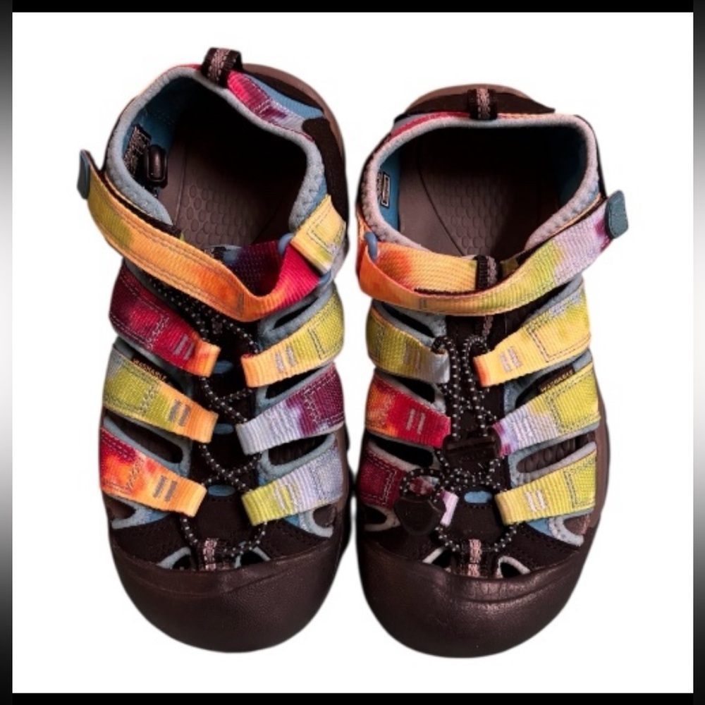 Keen Newport H2 kids water shoes closed toe sandals